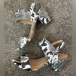 CL by Laundry Snakeskin Heels